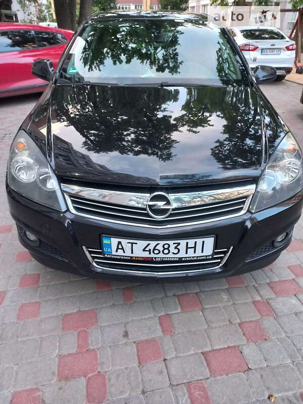 Opel Astra 2010
