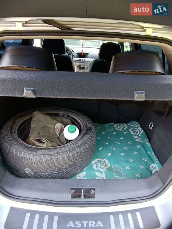 Хэтчбек Opel Astra 2008 в Покровске фото 9 Хэтчбек Opel Astra 2008 в Покровске