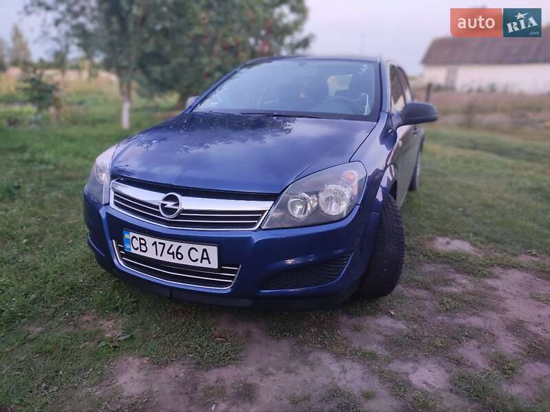 Opel Astra 2012