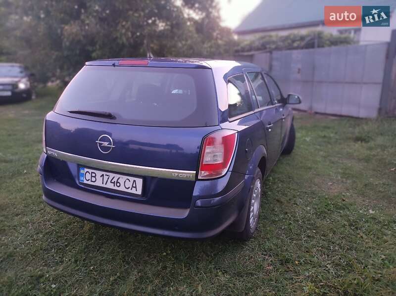 Універсал Opel Astra 2012 в Ічні