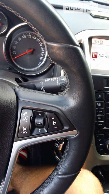 Универсал Opel Astra 2010 в Первомайске