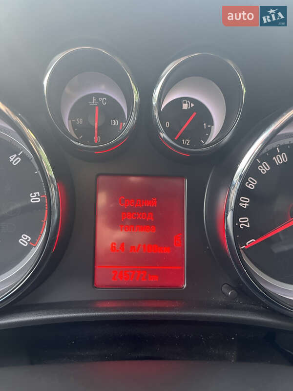 Универсал Opel Astra 2013 в Дрогобыче