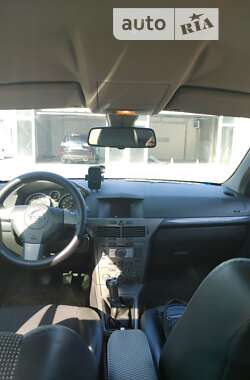 Универсал Opel Astra 2004 в Краматорске
