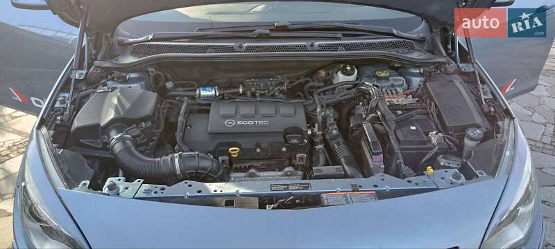 Универсал Opel Astra 2011 в Житомире