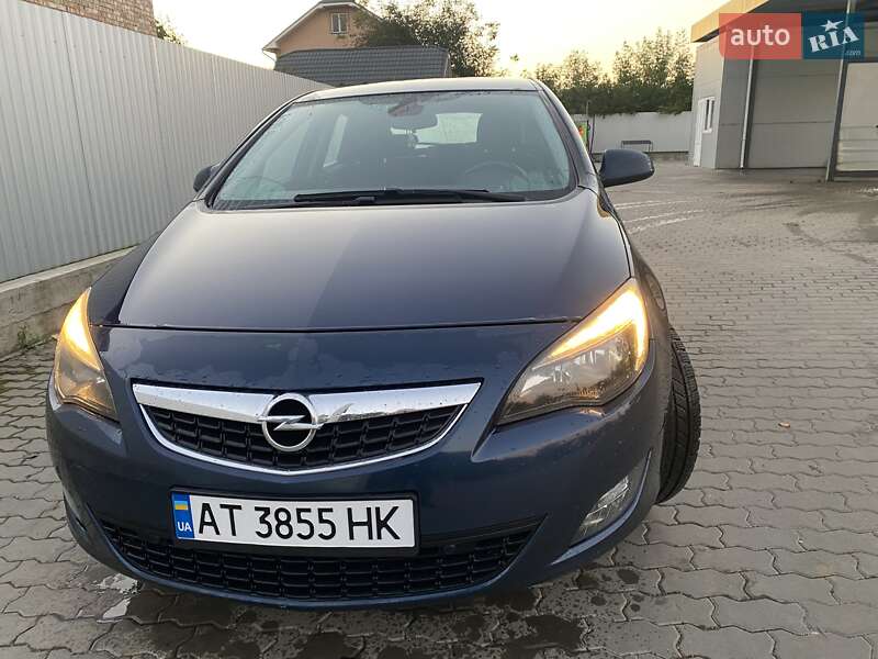 Opel Astra 2010