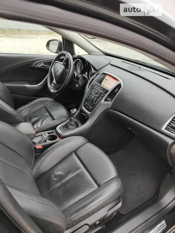 Opel Astra 2014