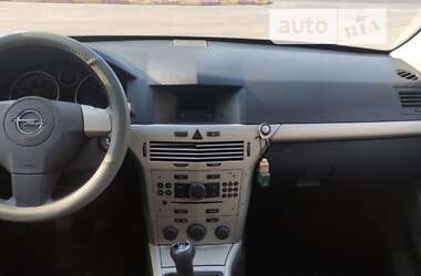 Универсал Opel Astra 2007 в Житомире