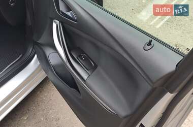 Универсал Opel Astra 2018 в 