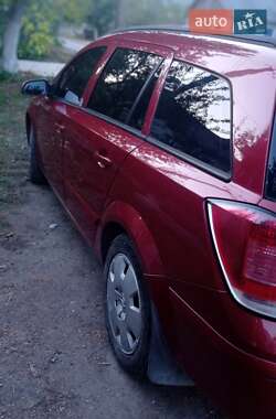 Универсал Opel Astra 2006 в 