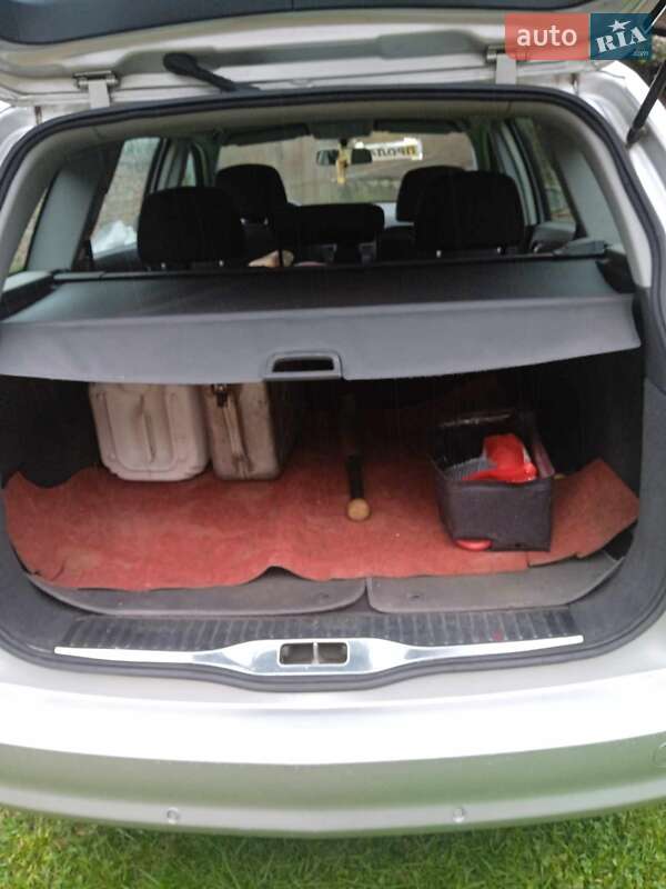 Універсал Opel Astra 2005 в Чернівцях