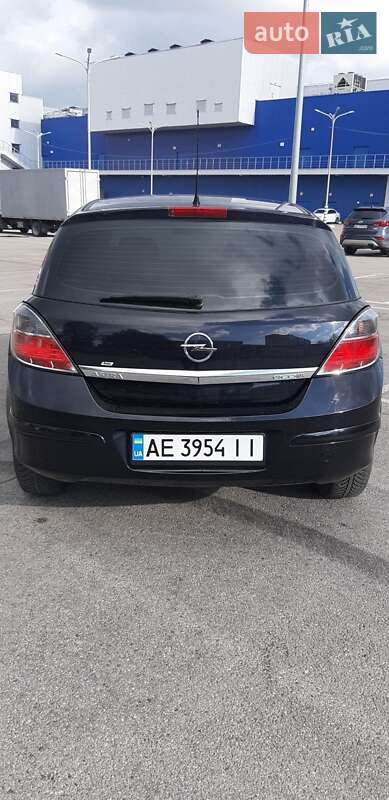 Хетчбек Opel Astra 2009 в Дніпрі