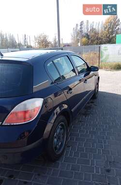 Хэтчбек Opel Astra 2006 в Херсоне