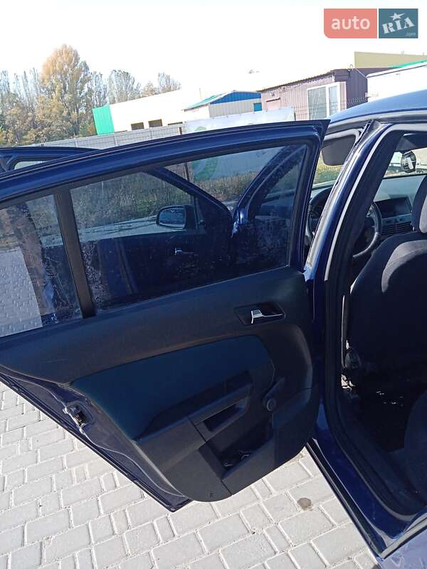 Хэтчбек Opel Astra 2006 в Херсоне