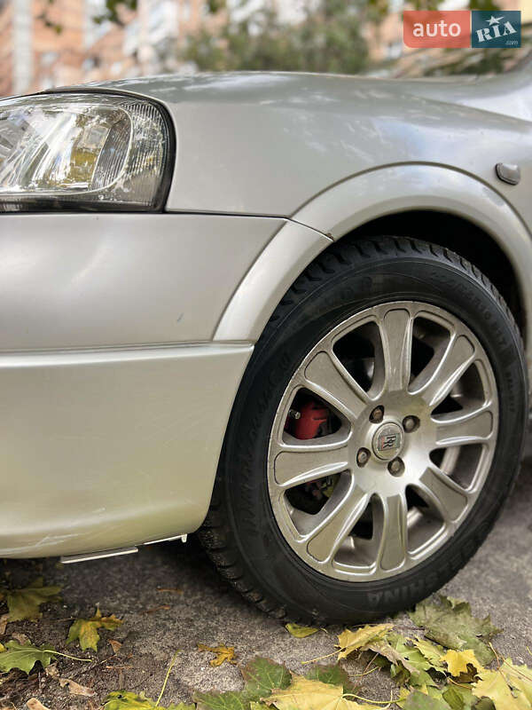 Универсал Opel Astra 2004 в Киеве
