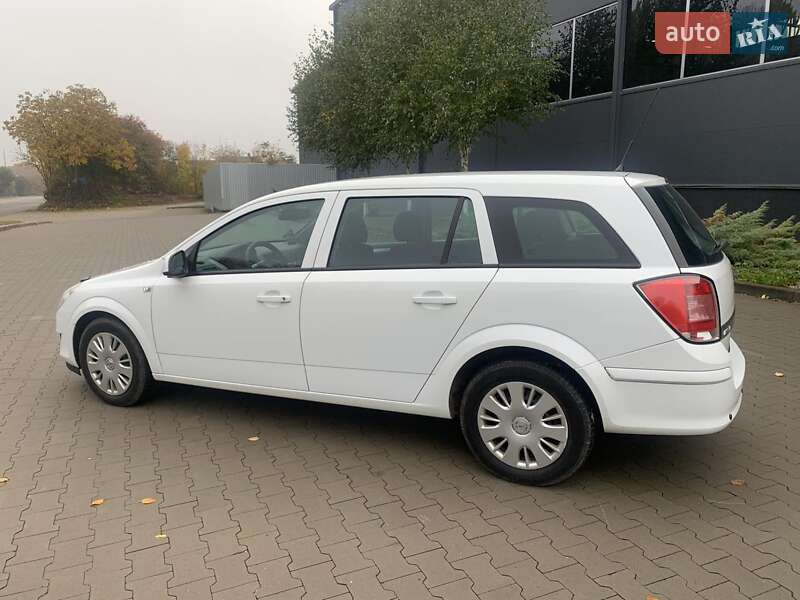 Универсал Opel Astra 2009 в Белой Церкви