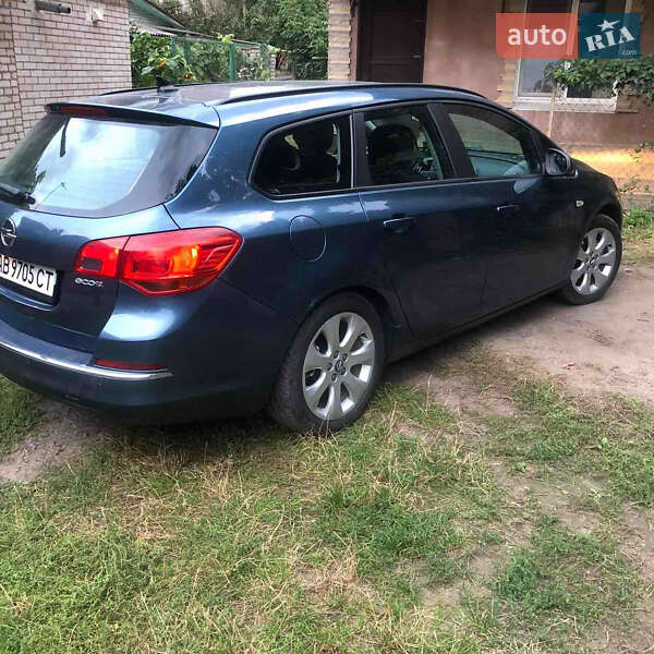 Універсал Opel Astra 2012 в Вінниці