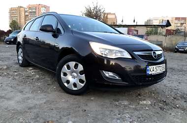 Универсал Opel Astra 2012 в Киеве