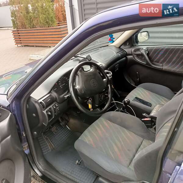 Универсал Opel Astra 1995 в Ивано-Франковске