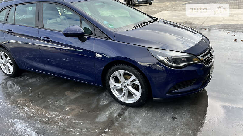 Універсал Opel Astra 2017 в Вінниці