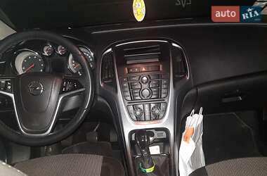 Хэтчбек Opel Astra 2014 в Луцке