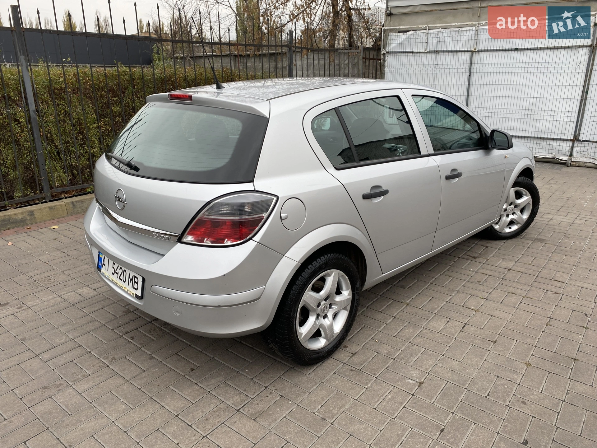 2011 Opel Astra - мініатюра 3