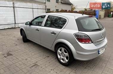 Хетчбек Opel Astra 2011 в Києві