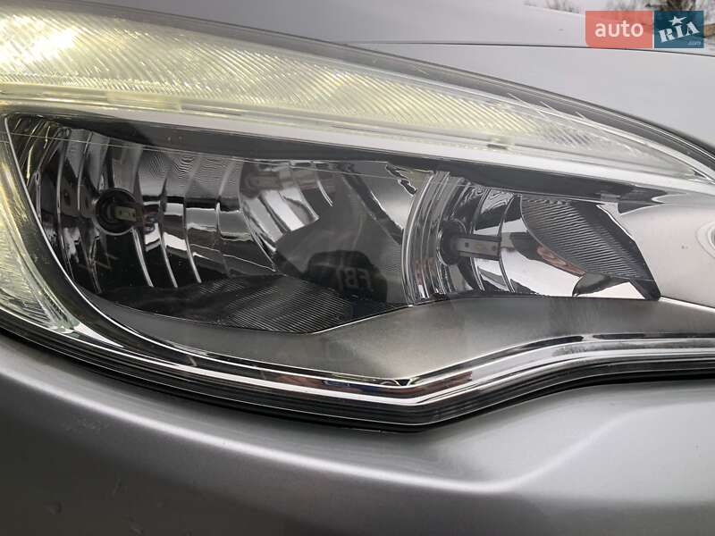 Хэтчбек Opel Astra 2012 в Белой Церкви