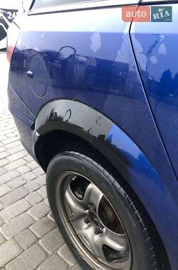 Универсал Opel Astra 2006 в 