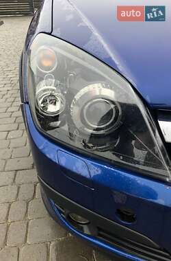 Универсал Opel Astra 2006 в 