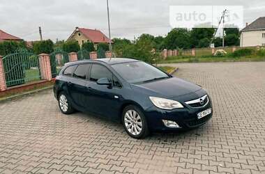 Универсал Opel Astra 2011 в Кицмани