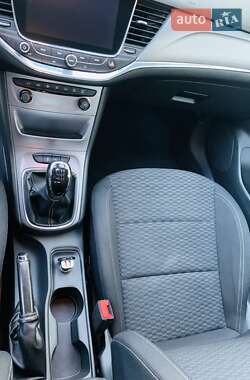 Универсал Opel Astra 2016 в 