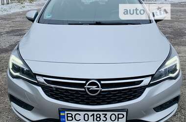 Універсал Opel Astra 2016 в Лопатині