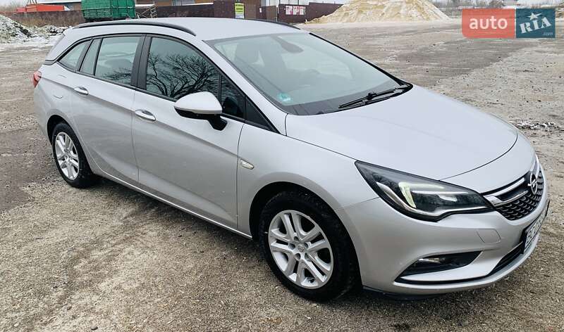 Универсал Opel Astra 2016 в Лопатине