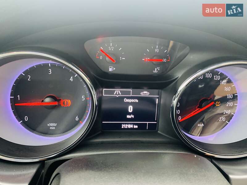 Универсал Opel Astra 2016 в Лопатине