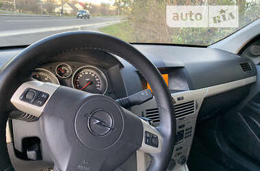 Универсал Opel Astra 2008 в 
