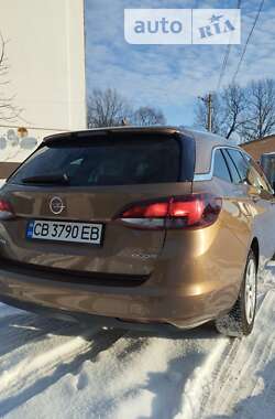 Универсал Opel Astra 2016 в Талалаевке