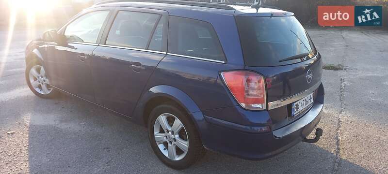 Универсал Opel Astra 2010 в Славутиче фото 3 Универсал Opel Astra 2010 в Славутиче