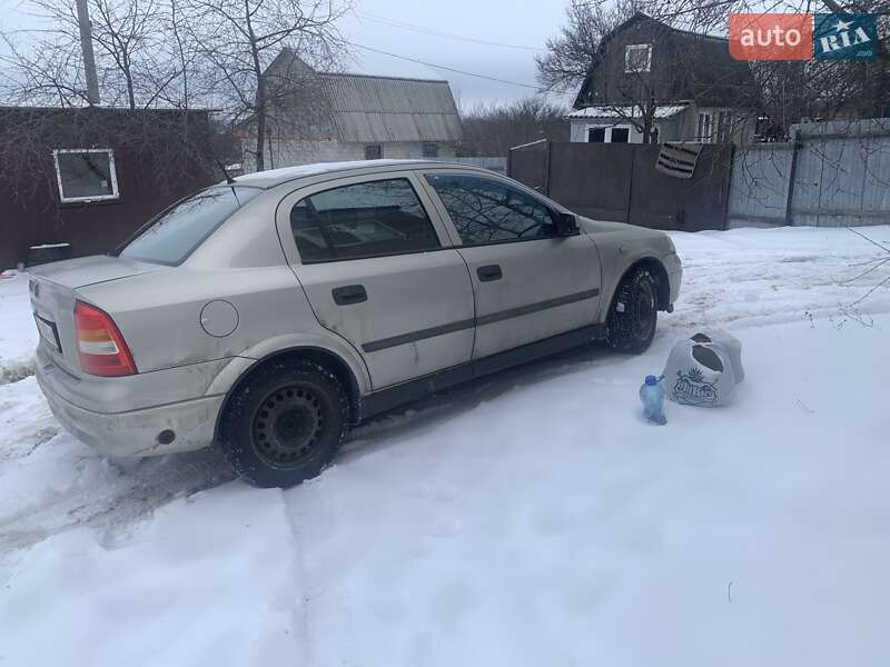 Седан Opel Astra 2007 в Новой Водолаге