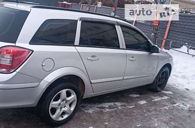 Универсал Opel Astra 2008 в Житомире