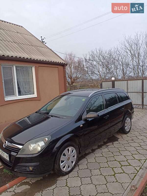 Универсал Opel Astra 2006 в Запорожье
