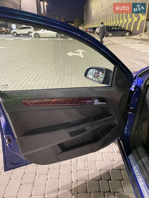 Хетчбек Opel Astra 2004 в Івано-Франківську фото 19 Хетчбек Opel Astra 2004 в Івано-Франківську