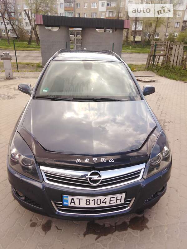 Универсал Opel Astra 2008 в Калуше