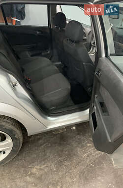 Універсал Opel Astra 2009 в Луцьку