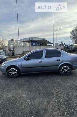 Седан Opel Astra 2006 в Запорожье