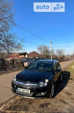 Універсал Opel Astra 2010 в Кривому Розі