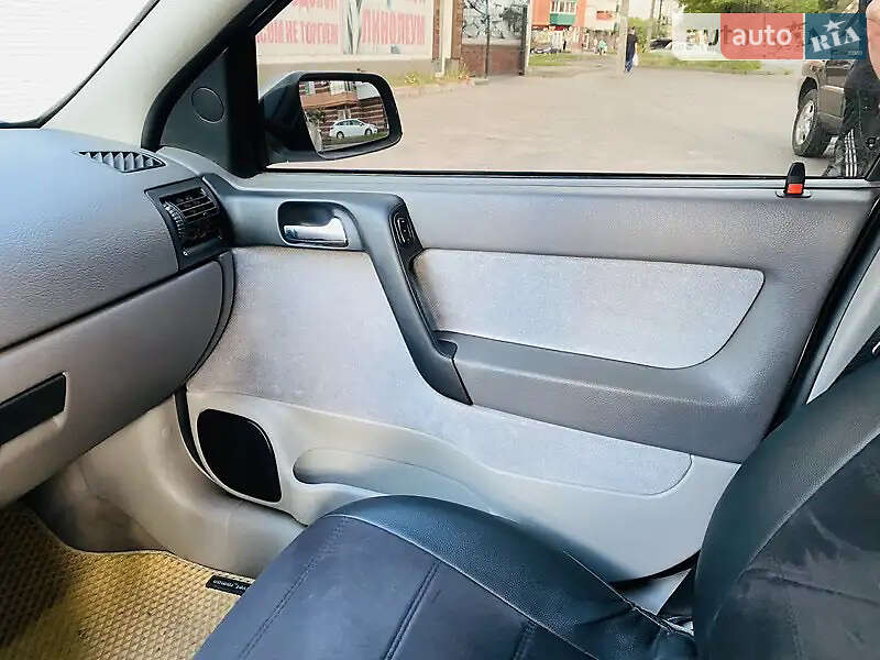 Хетчбек Opel Astra 2000 в Лубнах