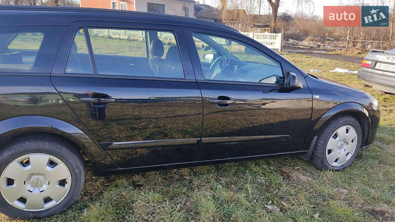 Универсал Opel Astra 2006 в Рогатине