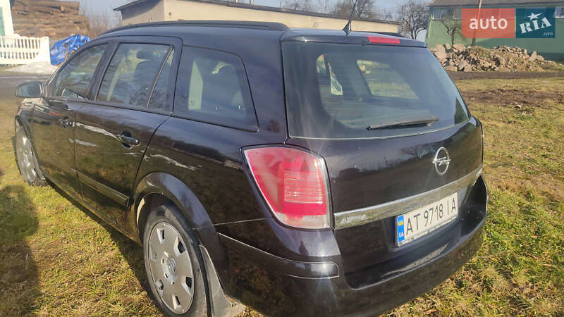 Универсал Opel Astra 2006 в Рогатине