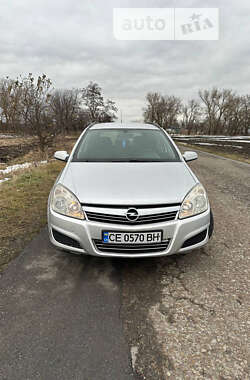 Універсал Opel Astra 2008 в Чернівцях