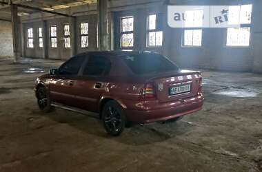 Седан Opel Astra 2000 в Нікополі